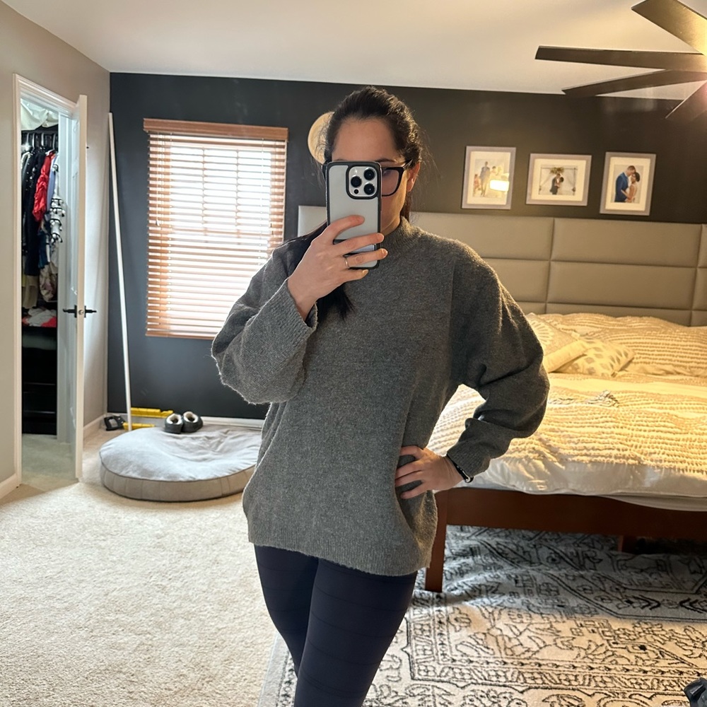 EUC Zara Knit sweater